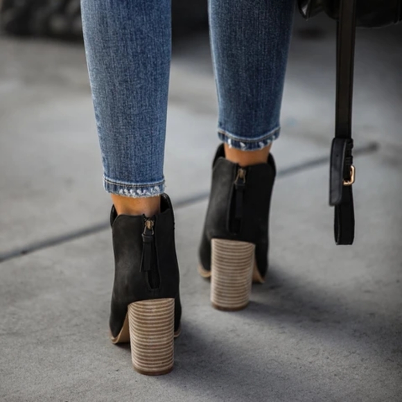 Norah Ankle Bootie - Picture 3 of 4